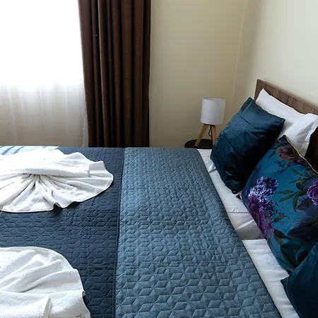 Two-bedroom With Kitchen Apartmán *