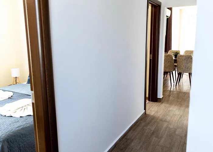 Two-bedroom With Kitchen Sveti Konstantin