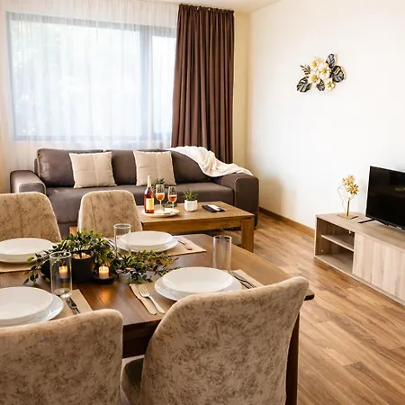 Two-bedroom With Kitchen * Святі Костянтин і Олена